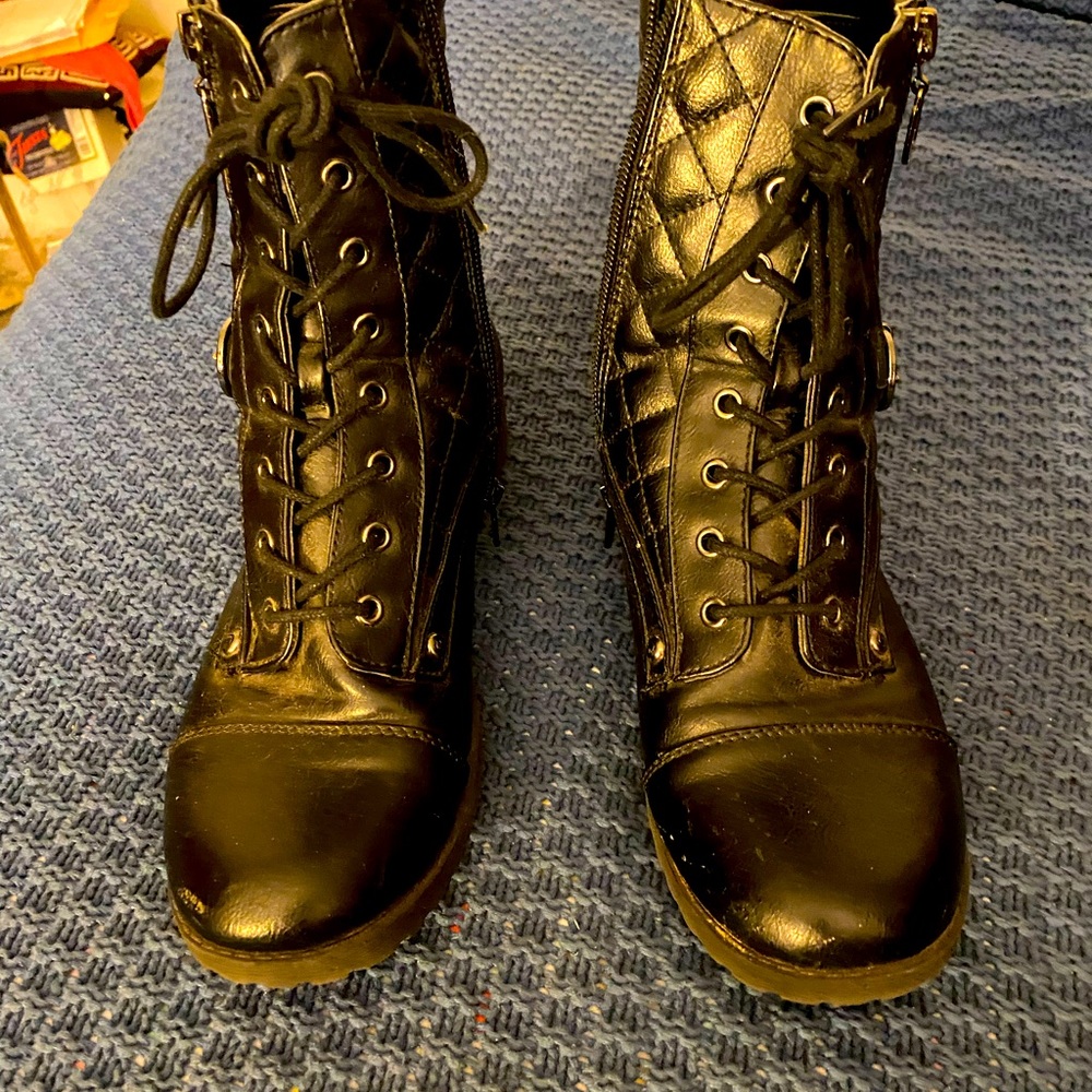 Guess black ankle boots